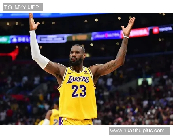 詹姆斯分享休赛期调理身体的经历准备迎接新赛季的挑战与考验